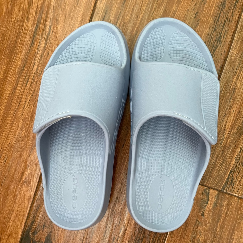 OOFOS WOMEN'S OOAHH SPORT FLEX SANDAL WOMENS SIZE 9